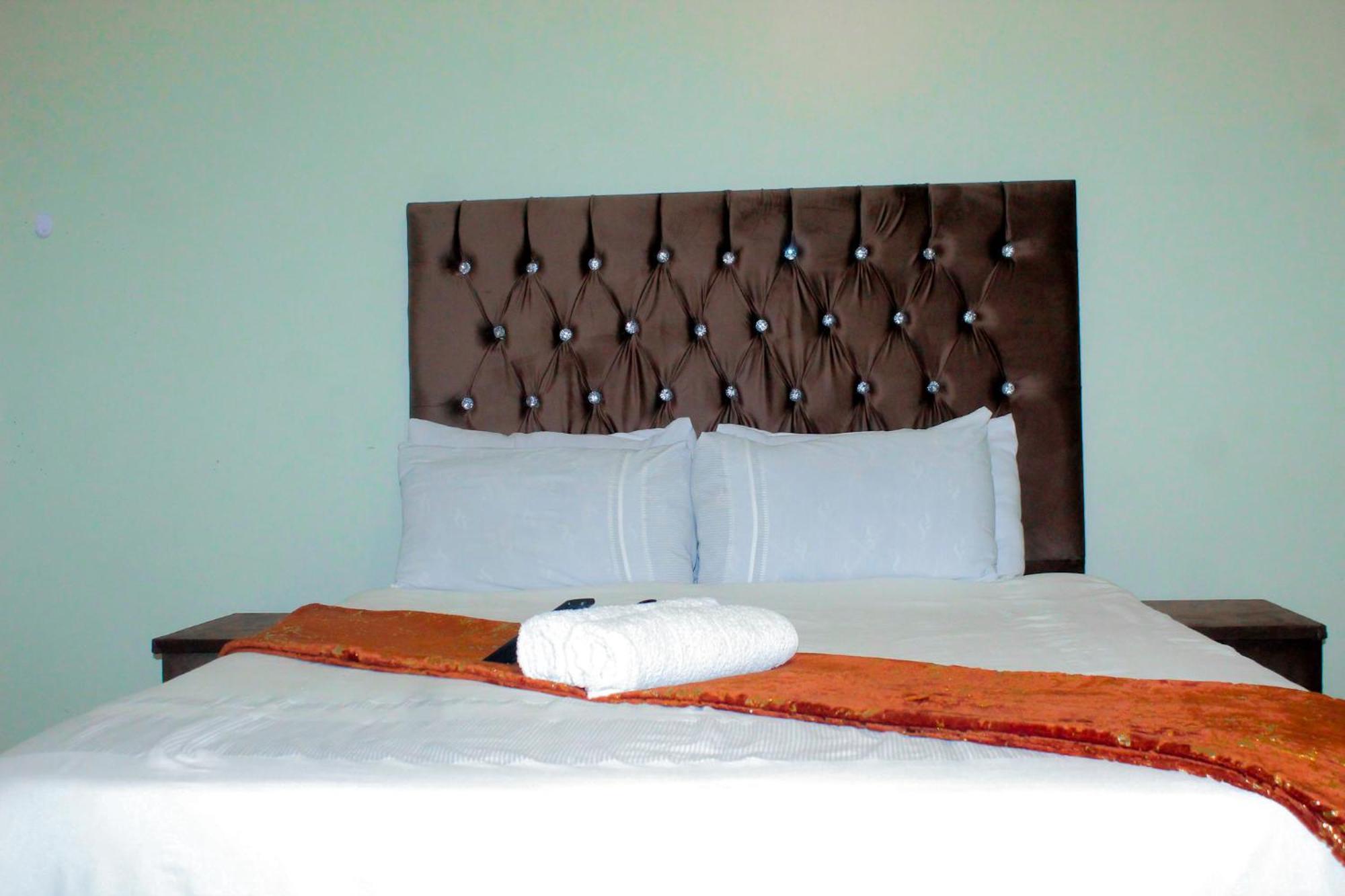 The Rest Camp Lodge And B&B มันซีนี ภายนอก รูปภาพ